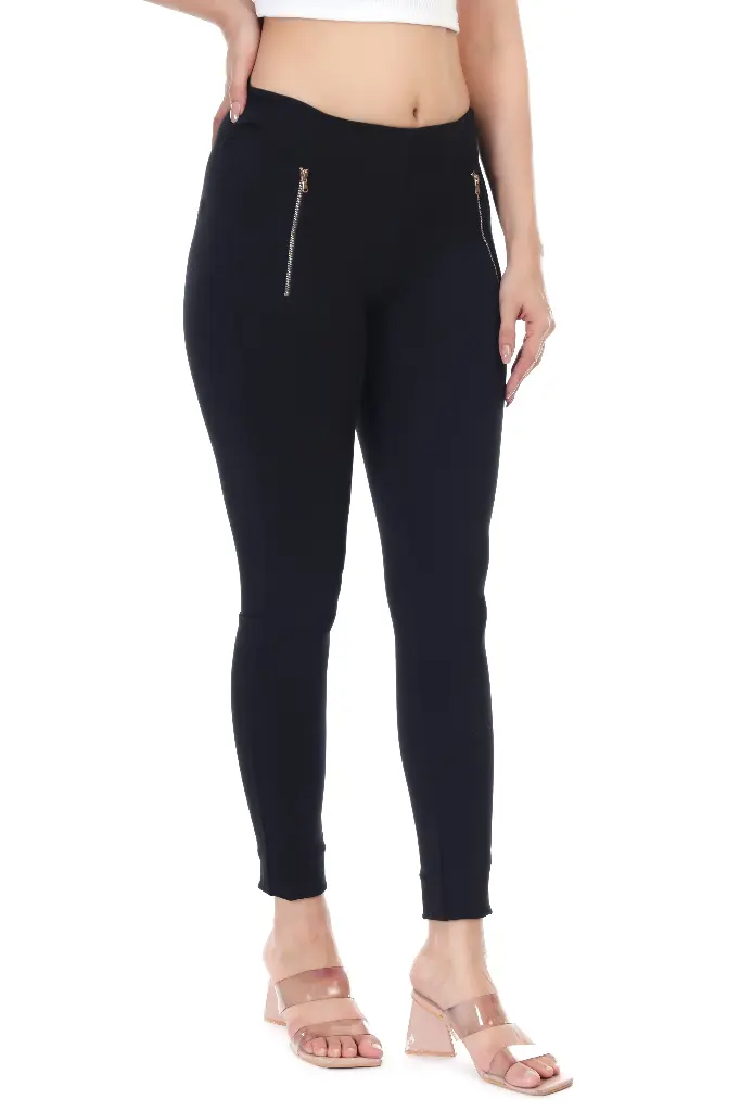 SLEEK ZIPPER POCKET BLACK JEGGING