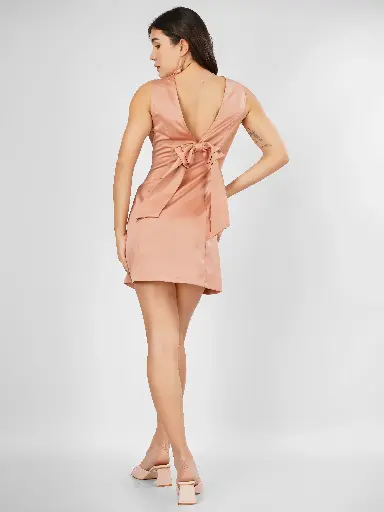 PEARL DESIGNED BOW MINI DRESS